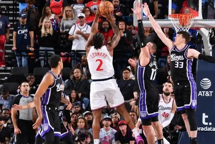 美媒：自快船和保罗分道扬镳后取得13场胜利，同期联盟最多